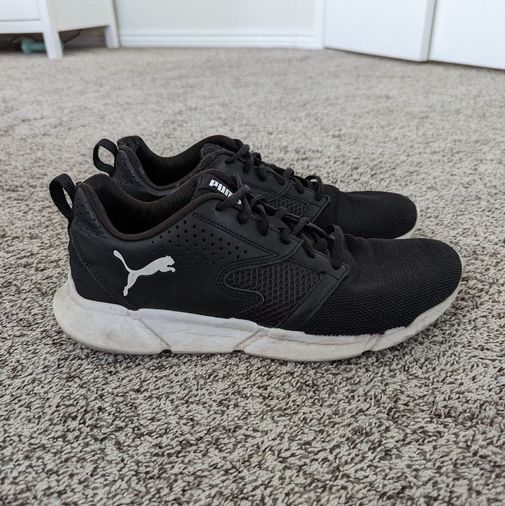 PUMA Interflex Black Sneakers Size 10